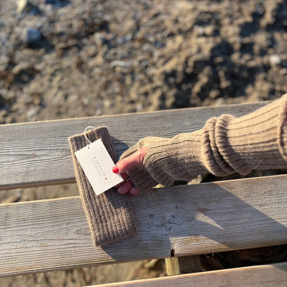 ARM WARMER - One Size