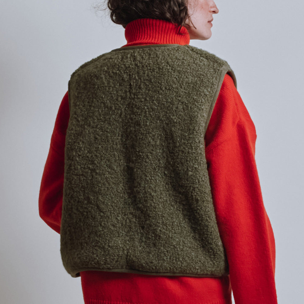 Hyrde vest | i uld  Nu i 5 farver